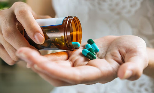 Da li je bezbedno piti lekove bez konsultacije sa lekarom